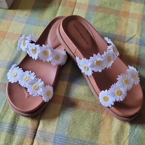 Lucky Brand White and Yellow Sandals with Daisy Accents